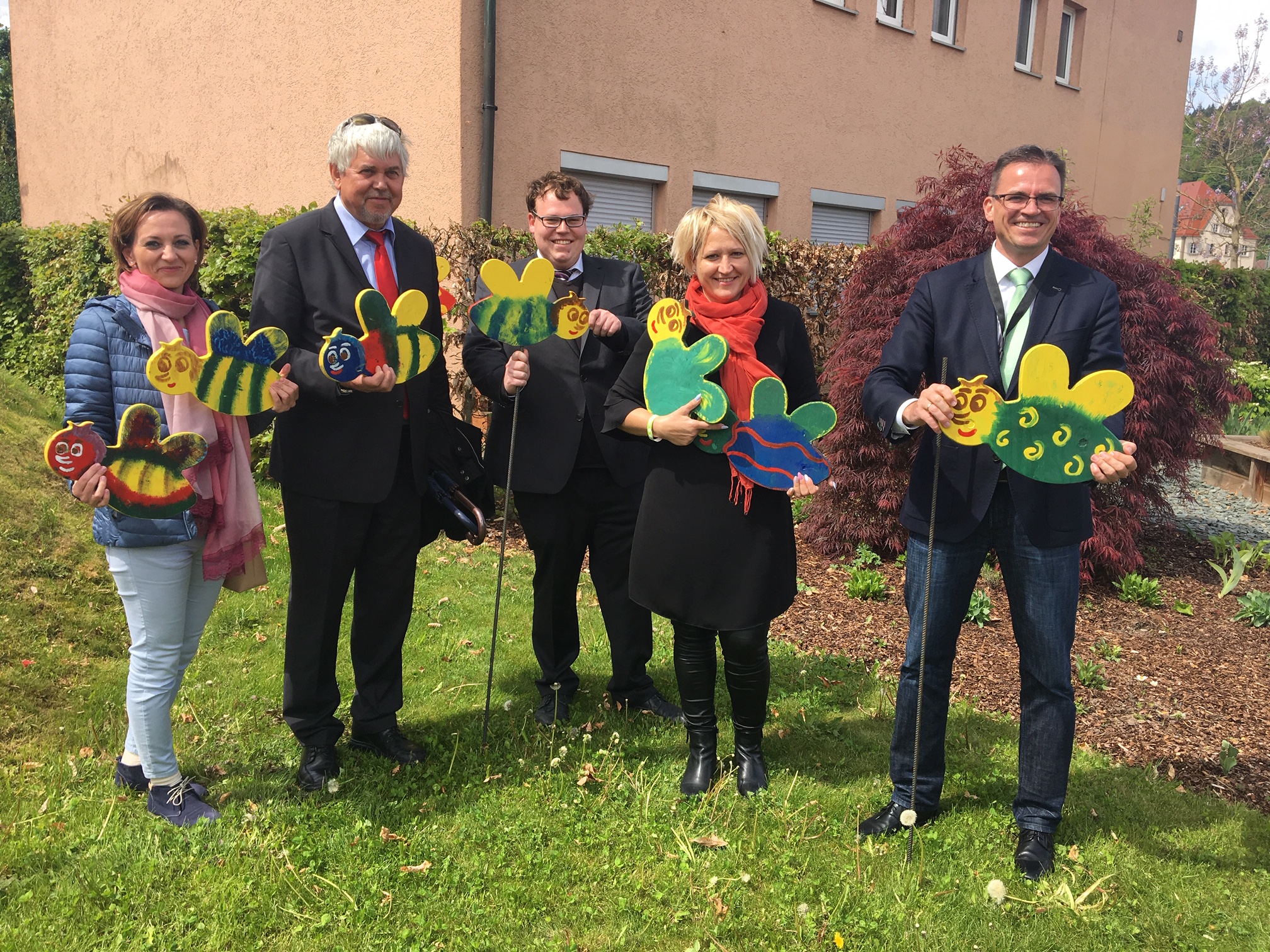 Méhecskék vigyázzák a Virágórát Schwäbisch Gmündben